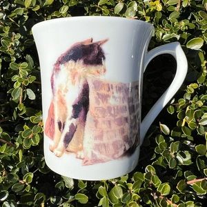 Queen's Fine Bone China Frolicking Cats Gilbert Mug Cup GUC
